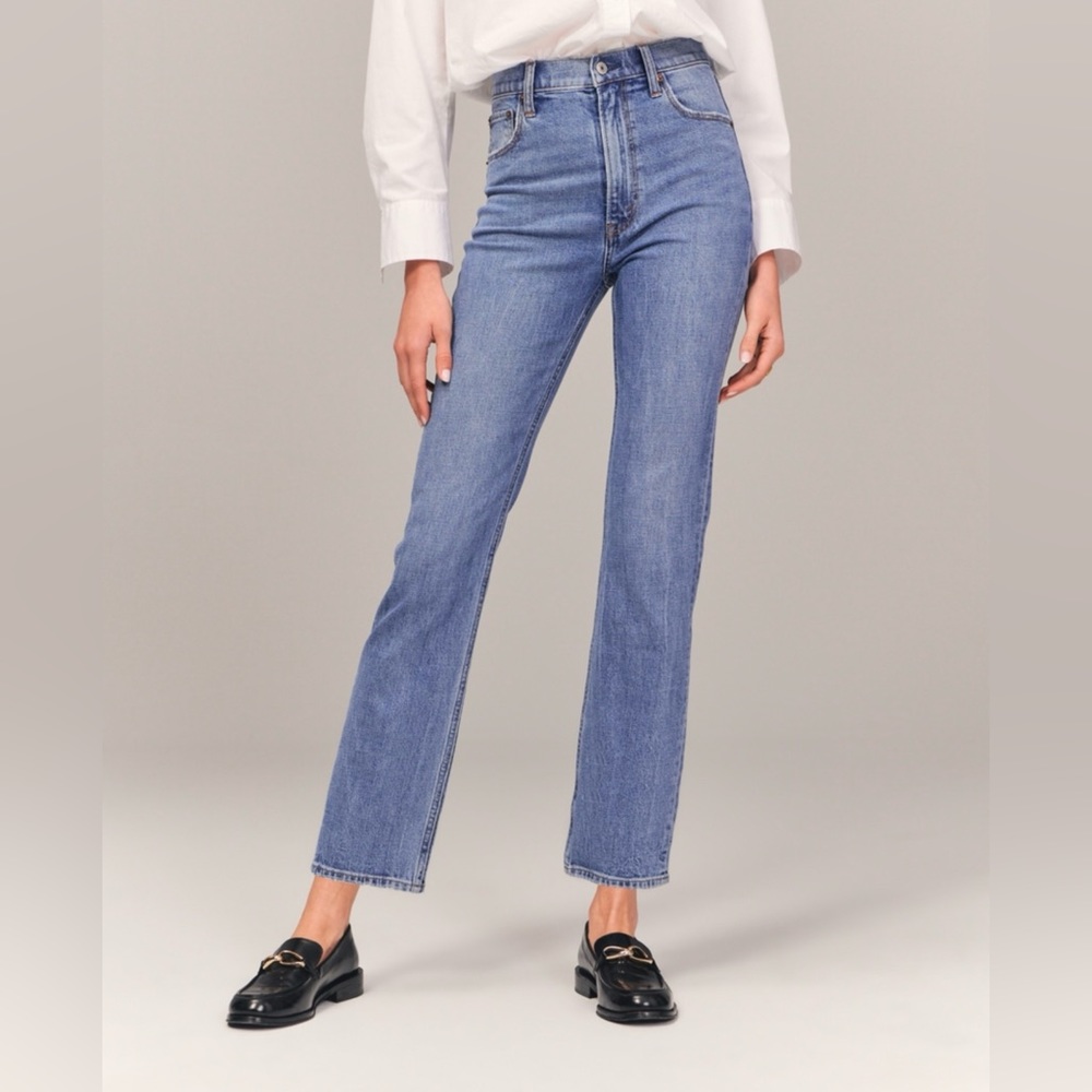Abercrombie & Fitch Ultra High Rise Ankle Straight Jean, Medium Wash